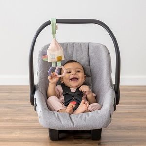 Bitzy Bespoke -Ritzy Jingle Attachable Travel Toy